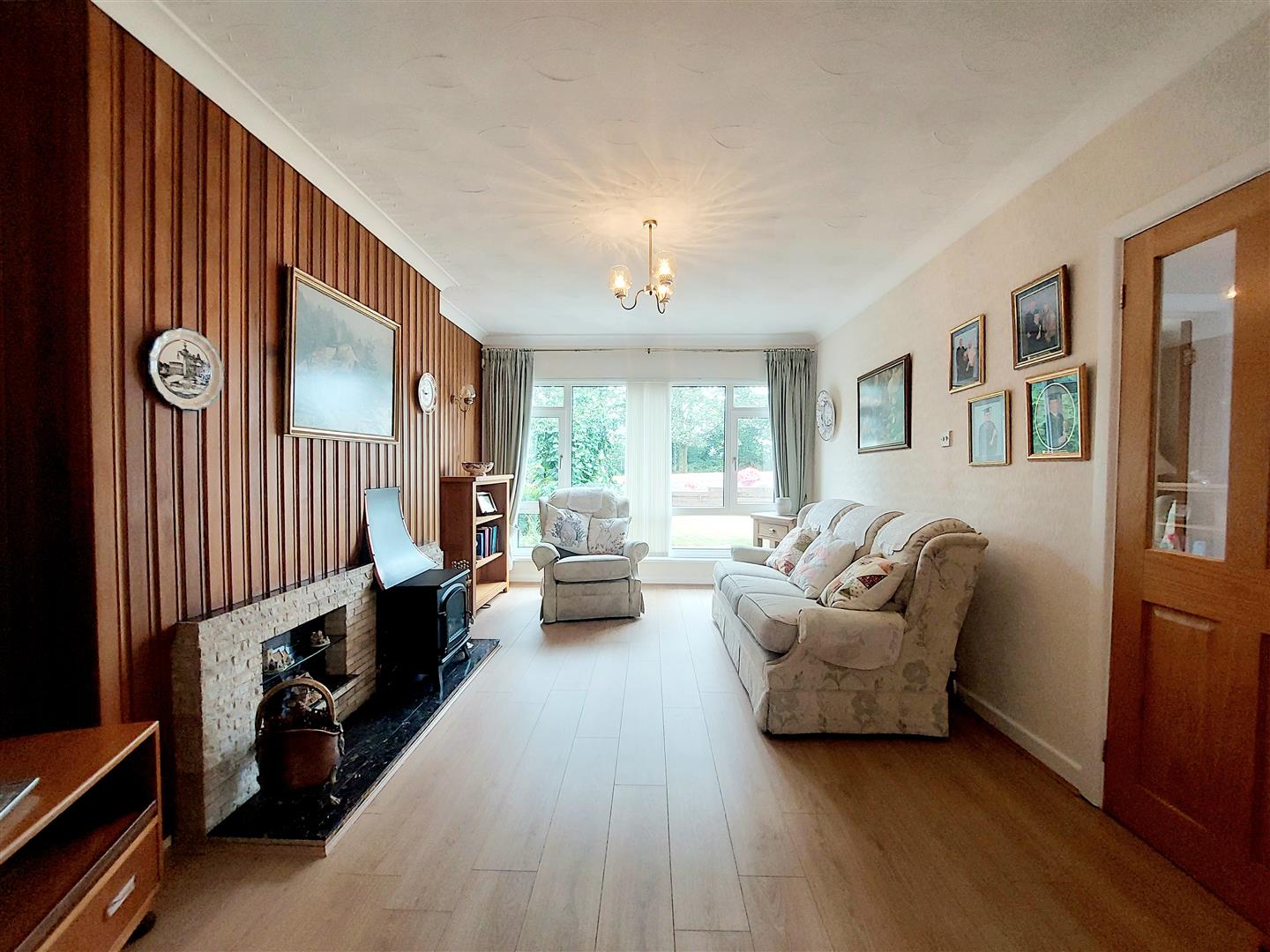 Woodfield Avenue, Pontlliw, Swansea, SA4 9EQ